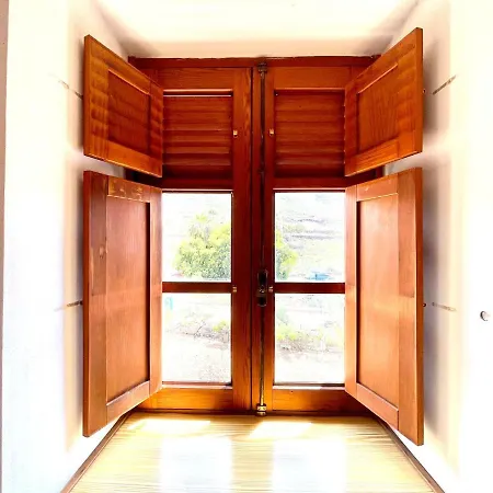 Apartamento De 2 Dormitorios En Finca, Con Terraza Y Barbacoa En Valle San Lorenzo Landsted
