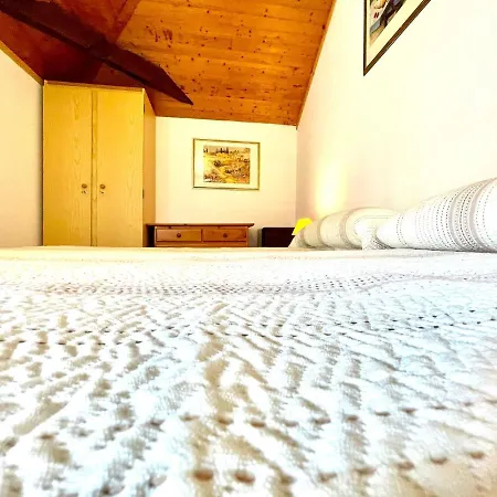 Apartamento De 2 Dormitorios En Finca, Con Terraza Y Barbacoa En Valle San Lorenzo Landsted *