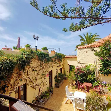 Landsted Apartamento De 2 Dormitorios En Finca, Con Terraza Y Barbacoa En Valle San Lorenzo *