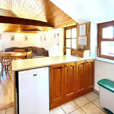 Apartamento De 2 Dormitorios En Finca, Con Terraza Y Barbacoa En Valle San Lorenzo Casa de Campo