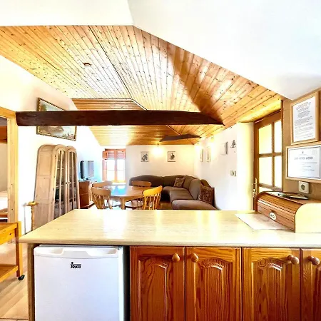 Apartamento De 2 Dormitorios En Finca, Con Terraza Y Barbacoa En Valle San Lorenzo Casa de Campo