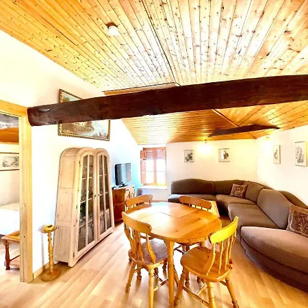 Apartamento De 2 Dormitorios En Finca, Con Terraza Y Barbacoa En Valle San Lorenzo Casa de Campo Valle de San Lorenzo