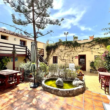 Apartamento De 2 Dormitorios En Finca, Con Terraza Y Barbacoa En Valle San Lorenzo * Valle de San Lorenzo