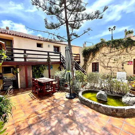 Casa de Campo Apartamento De 2 Dormitorios En Finca, Con Terraza Y Barbacoa En Valle San Lorenzo *